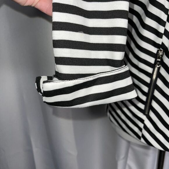 Erin London Striped Flip Cuff Jacket Med - Picture 3 of 10